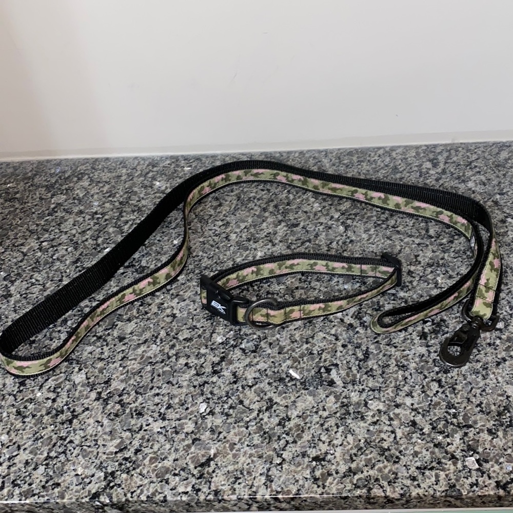 EK USA Pink Camouflage Collar and Leash. BRAND NEW.